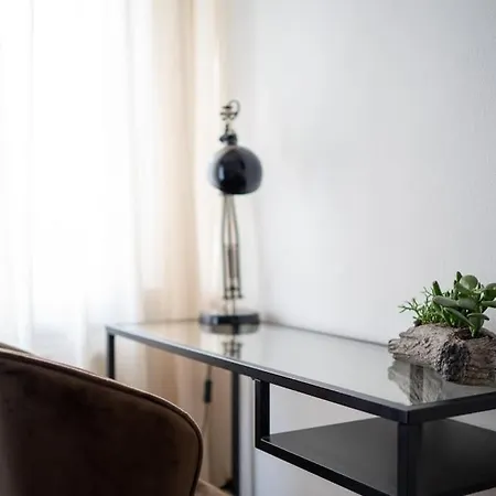 アパート Naehe Stadtzentrum Mit Wohnzimmer Und Kueche