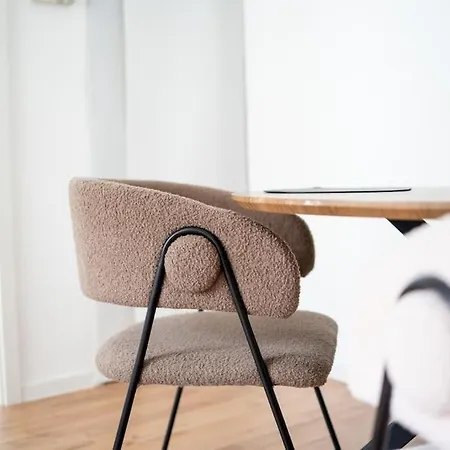 アパート Naehe Stadtzentrum Mit Wohnzimmer Und Kueche